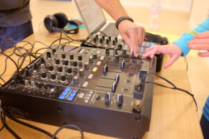DJ Yellow Sub 1