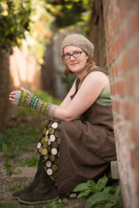 AUTHOR_FELICITY_FORD-1-4