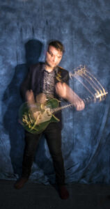 Blur-Guitar1 web