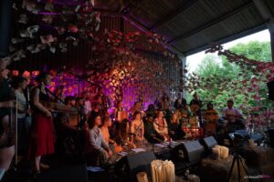 group performance-GlasshertzzPhoto