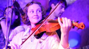 violin pink light