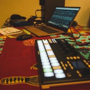 Sampler and laptop