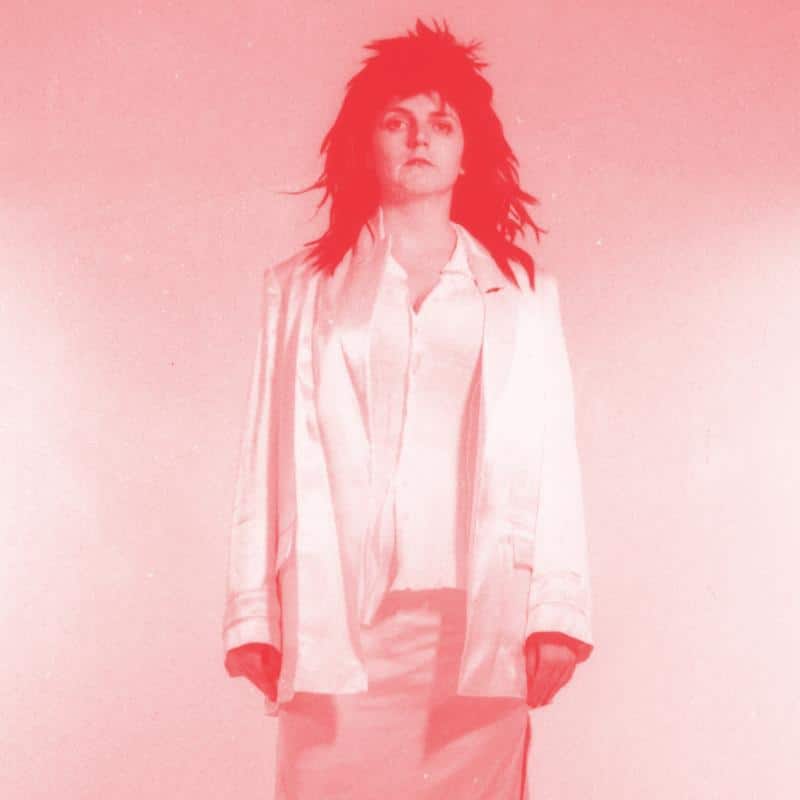 Portrait in red of Liv Fontaine